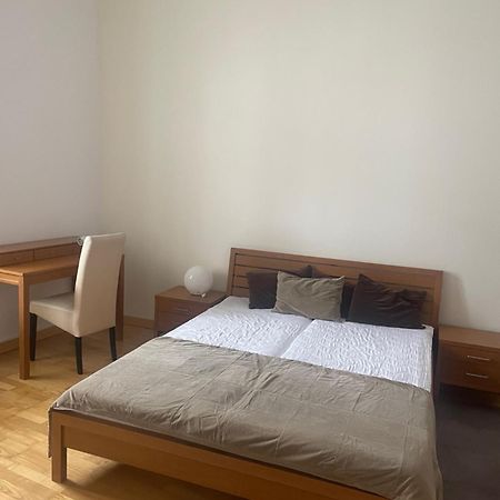 Apartman Pistacia Priame Centrum Bb Banská Bystrica Exteriör bild