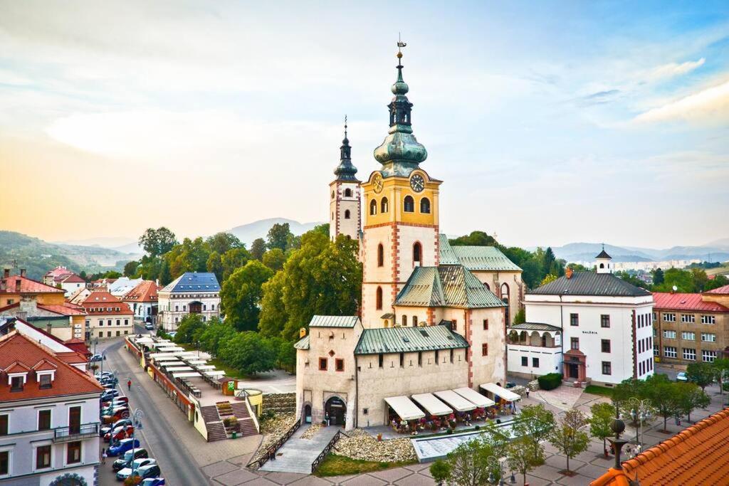 Apartman Pistacia Priame Centrum Bb Banská Bystrica Exteriör bild