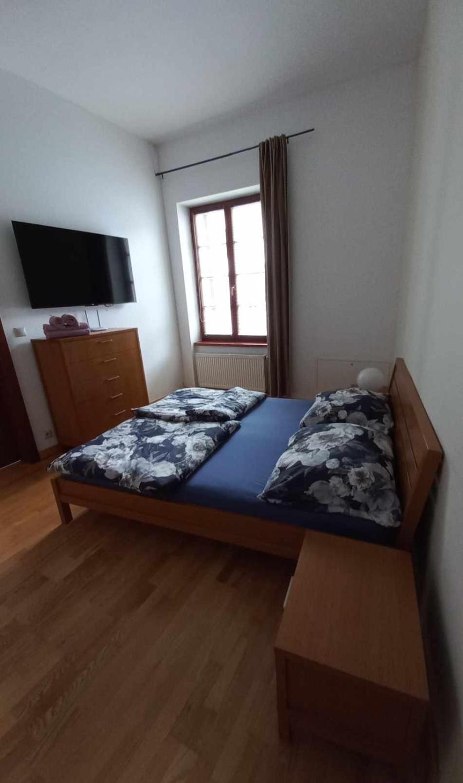 Apartman Pistacia Priame Centrum Bb Banská Bystrica Exteriör bild